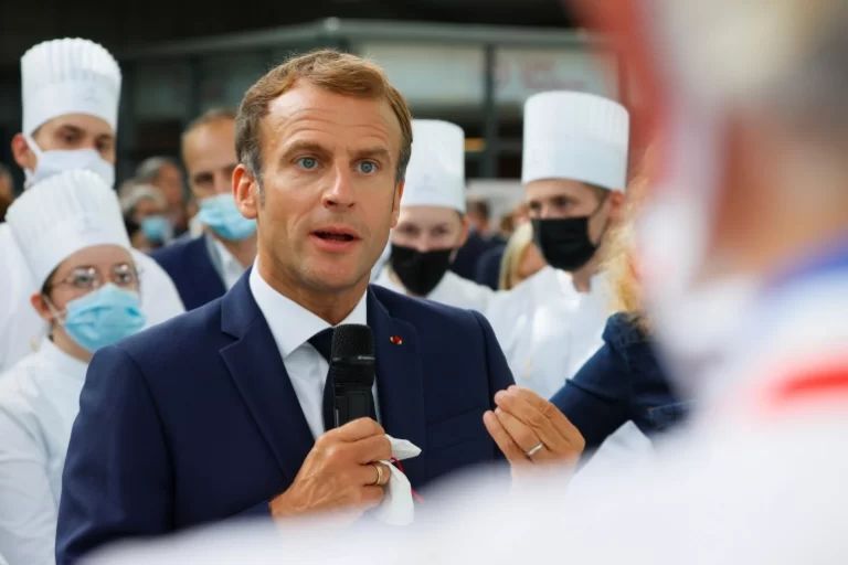 Egg thrown at French President Macron during food trade fair