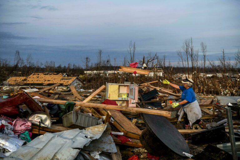 After mega tornado, Kentucky desperate for Christmas salve