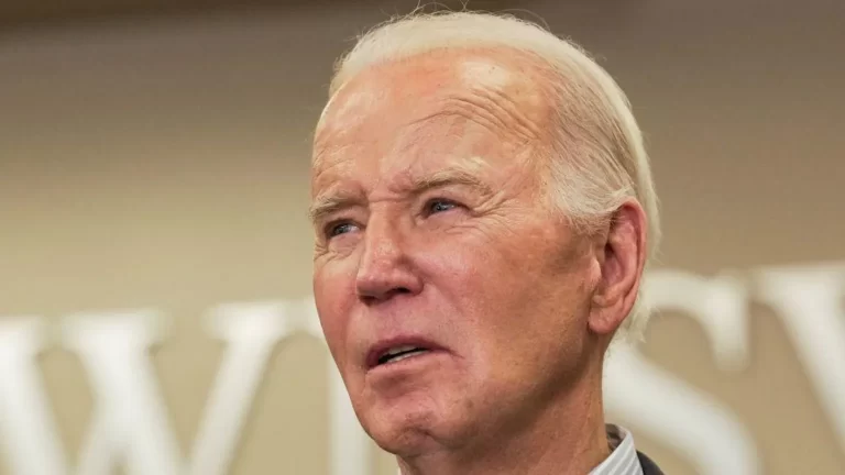 Pressure builds on Biden as news conference fails to stop rebels