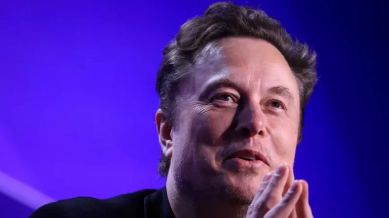 Tesla investors back $56bn Musk pay deal